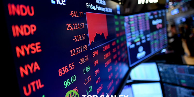 Chỉ số chứng khoán Mỹ S&P 500 và Nasdaq đạt mức cao kỷ lục