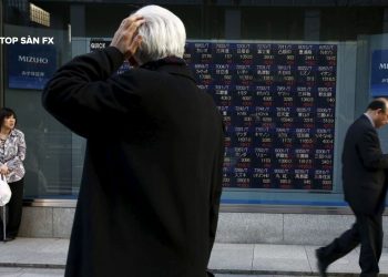 Cổ phiếu giảm bớt lo lắng về virus