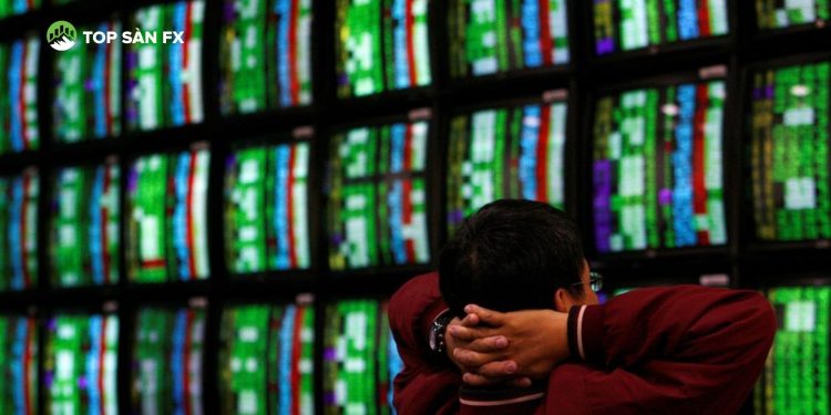 Cổ phiếu giảm giá khi virus Covid-19 bùng phát