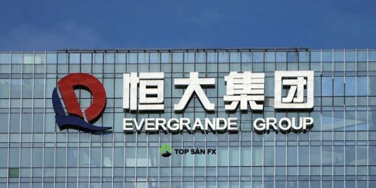 Cổ phiếu của cổ đông Evergrande China Estates tăng vọt