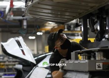 Các đơn đặt hàng của nhà máy ở Mỹ tăng cao