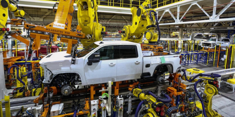 Cơn bão Ida đè nặng lên sản lượng của các nhà máy ở Mỹ