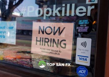 Doanh số bán lẻ của Hoa Kỳ tăng vọt vào mùa lễ hội