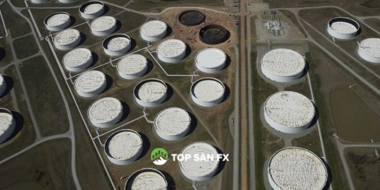 Giá dầu ổn định khi Mỹ giải phóng thêm dầu dự trữ