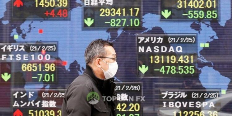 Chứng khoán châu Á bị ảnh hưởng khi Omicron lan rộng