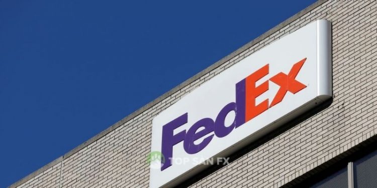 FedEx khôi phục mục tiêu lợi nhuận năm 2022