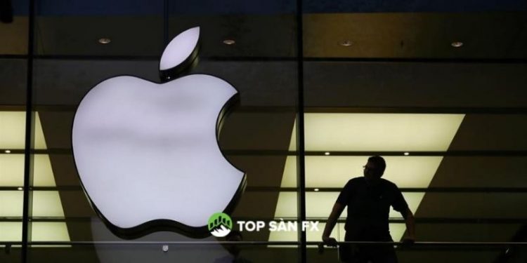 Apple trở thành công ty đầu tiên đạt 3 nghìn tỷ USD