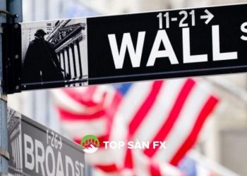 Chứng khoán bán tháo, trái phiếu kho bạc tăng