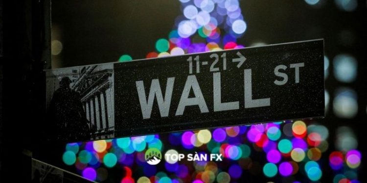 S&P 500, Dow đạt mức cao kỷ lục vào ngày giao dịch đầu tiên