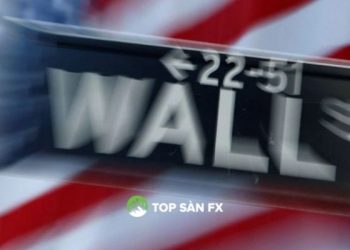 Chứng khoán trượt giá khi căng thẳng Ukraine gia tăng