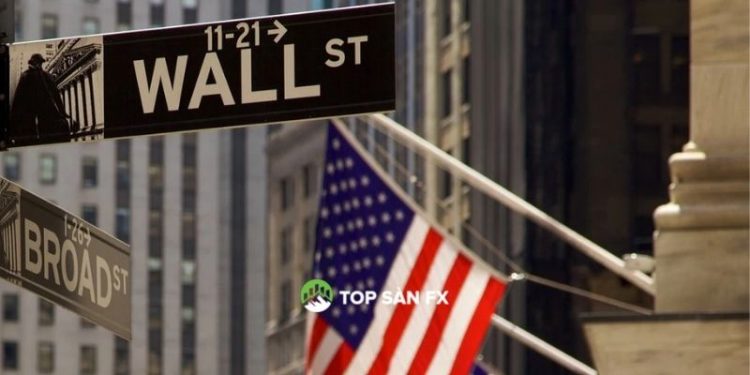 Phố Wall bắt đầu bán tháo vì lo lắng Ukraine-Nga