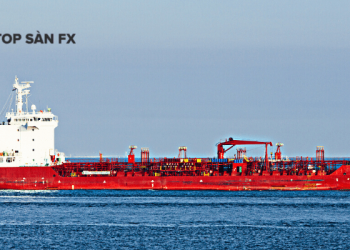 Dầu Nga tìm thấy lối ra khi bị vây quanh bởi cấm vận