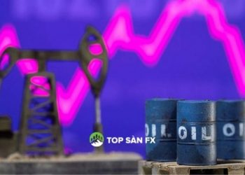 Giá dầu tăng hơn 7% do dự trữ dầu thô toàn cầu gây thất vọng