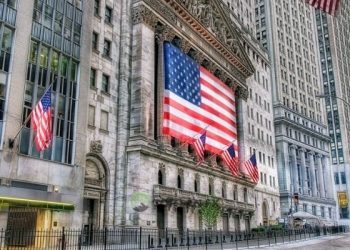 Phố Wall đóng cửa cao hơn khi lo lắng về Fed giảm bớt