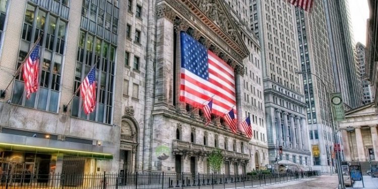 Phố Wall đóng cửa cao hơn khi lo lắng về Fed giảm bớt