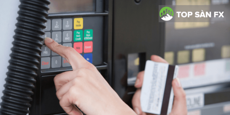 Cách điều chỉnh giá xăng dầu của các nước