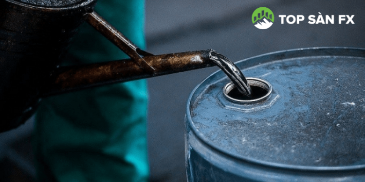 Mùa hè nóng, giá xăng dầu càng nóng hơn