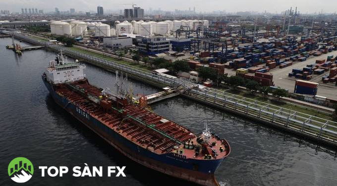 Mỹ muốn áp trần giá dầu nga để ghìm lạm phát