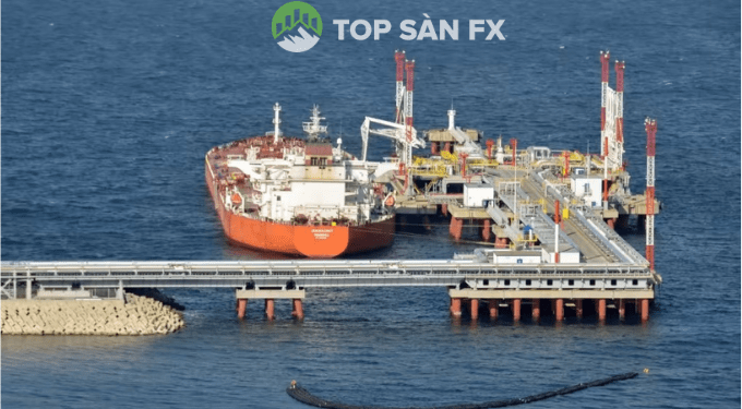 Nga hạ giá dầu giành thị trường Ấn Độ