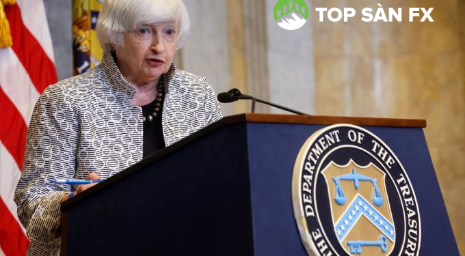 Mỹ cảnh báo giá xăng dầu có thể tăng vọt