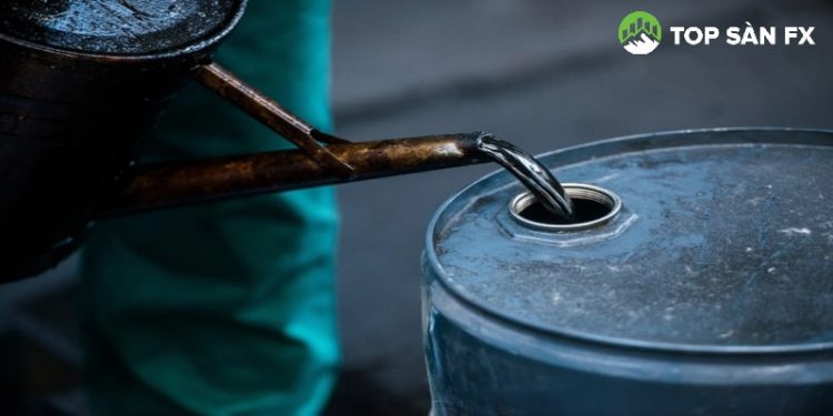 Giá dầu thô giảm mạnh