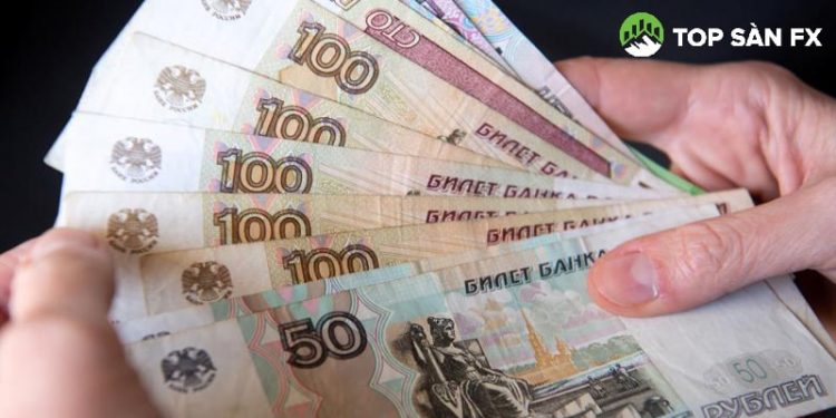 Tiền Nga chuyển ra nước ngoài tăng 26 lần