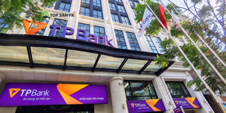 Lãi suất ngân hàng TPBank cập nhật mới nhất. TPBank lừa đảo có phải sự thật?