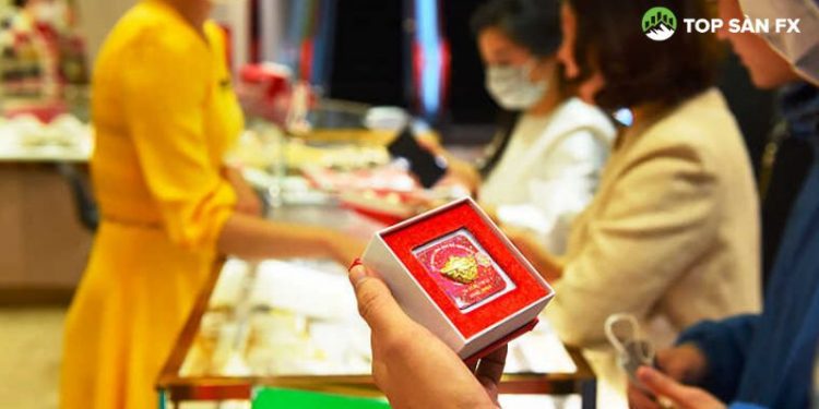 Mua vàng ngày vía Thần Tài vào giờ nào tốt? Giá vàng ngày vía Thần Tài ra sao?