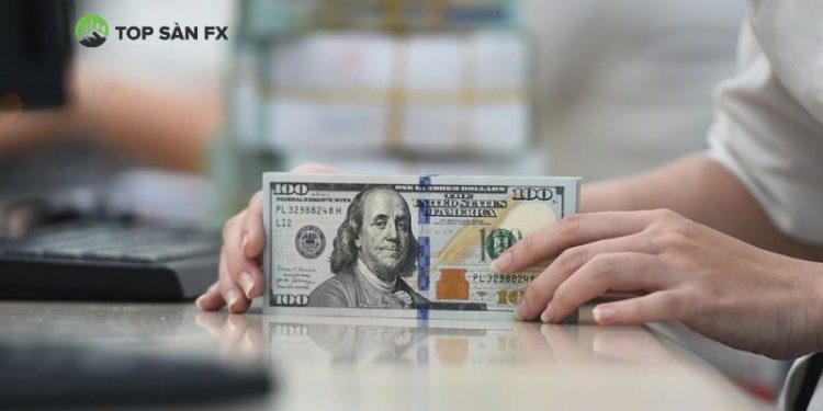 Tỷ giá USD hôm nay đồng loạt tăng vọt dù thế giới hạ nhiệt