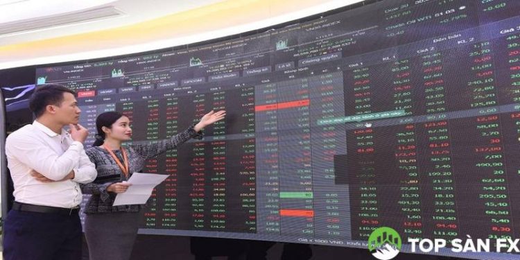 Top cổ phiếu đáng chú ý trong đầu phiên giao dịch 15/09