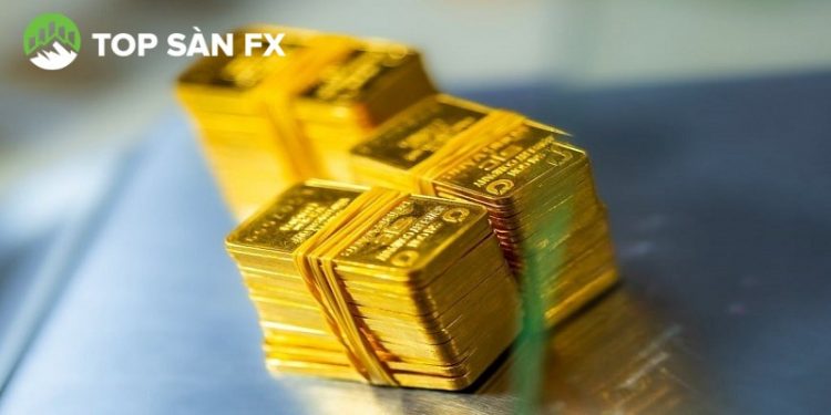 Giá vàng hôm nay ngày 17/10: Tăng dựng đứng