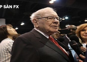 Tỷ phú Warren Buffett tuyên bố về ở ẩn, cho đi tài sản 149 tỷ USD