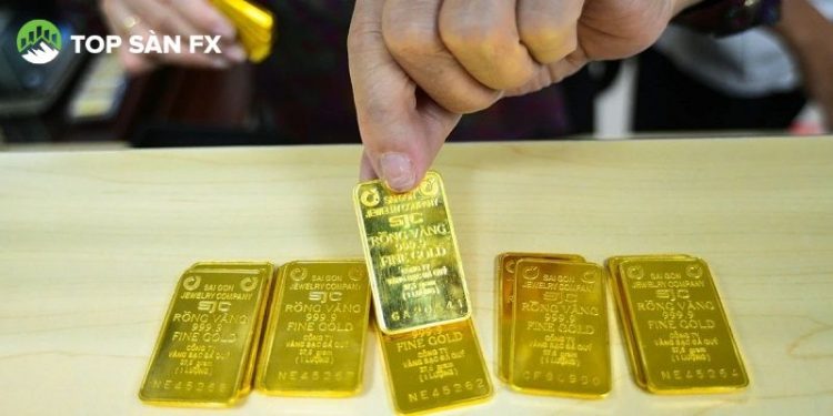 Giá vàng hôm nay 31/12: Trong nước giảm, thế giới tăng