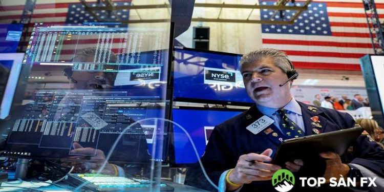 Chứng khoán Mỹ bứt phá hơn 1,300 điểm - tăng mạnh nhất trong một năm