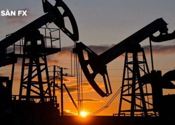 Giá dầu tăng khi Mỹ và Iran cân nhắc thỏa thuận mở lại eo biển Hormuz