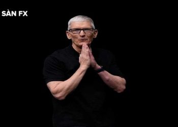Tim Cook từ chức CEO Apple, chuyển giao cho John Ternus