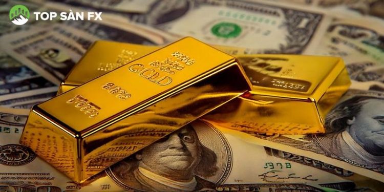 Vàng thế giới tiệm cận mốc 4,840 USD một ounce